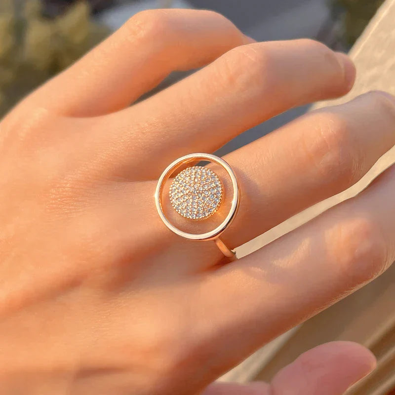 Anel de dama único com revestimento de zircônia, ouro rosa de 585