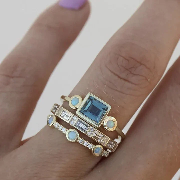 Conjunto de Anéis Vintage com Zircônia Azul