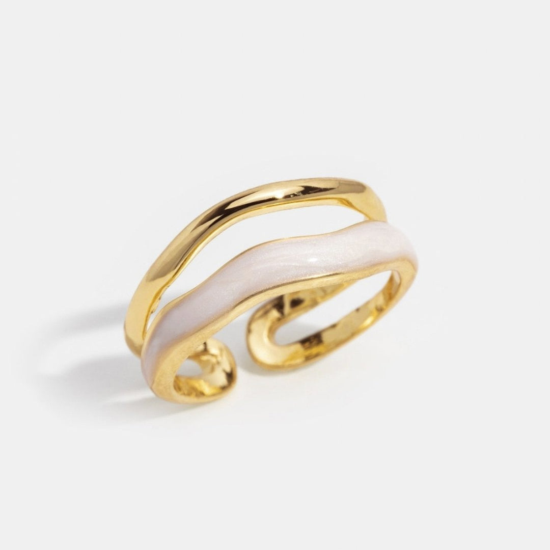 Anel Dourado Sahara com Camadas